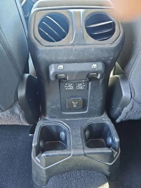 Jeep Wrangler Unlimited Sahara 4x4 2022