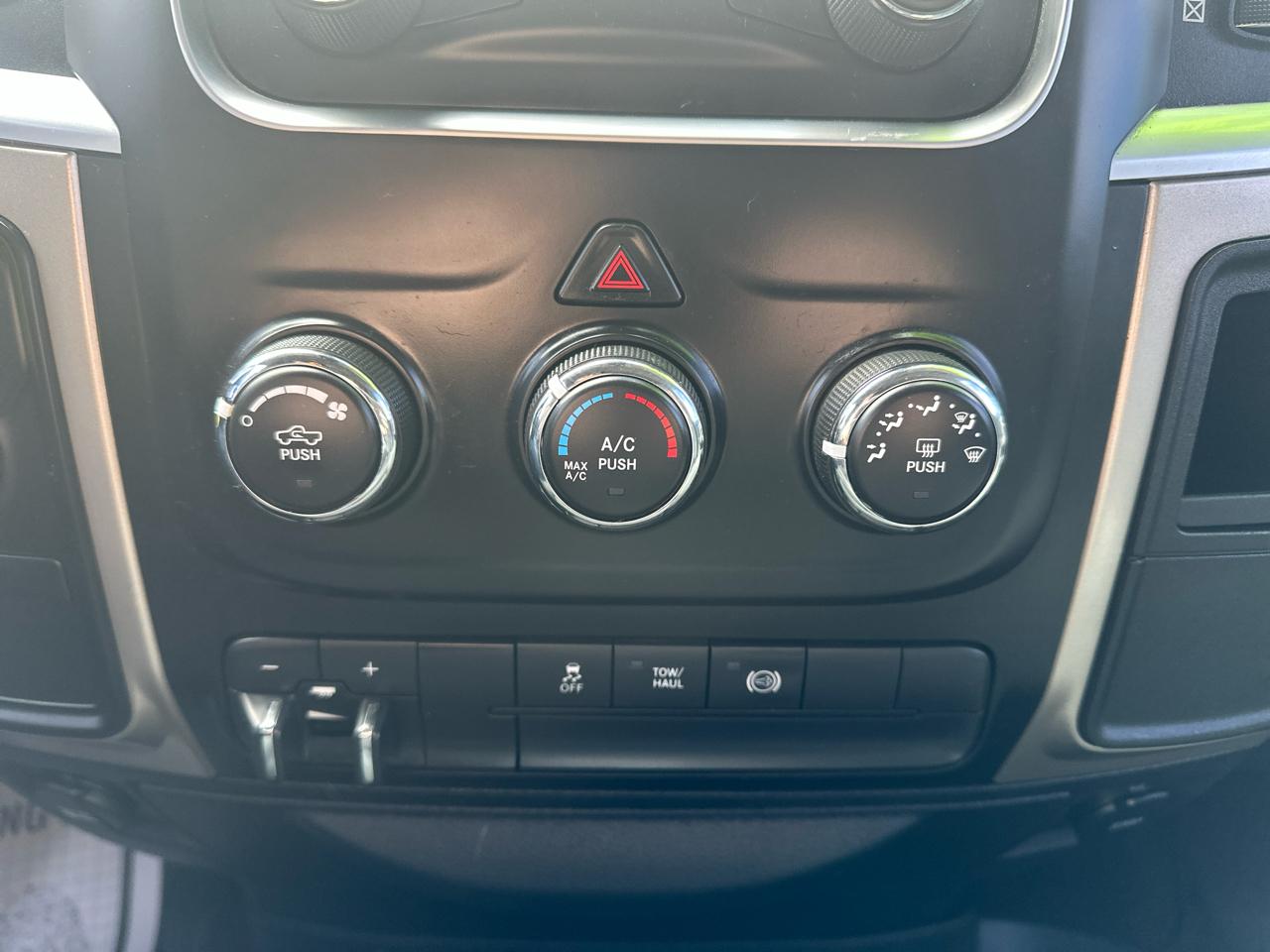 RAM 2500 4WD Crew Cab 149" SLT 2015