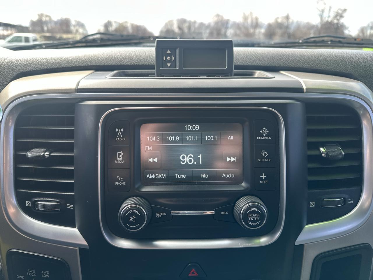 RAM 2500 4WD Crew Cab 149" SLT 2015