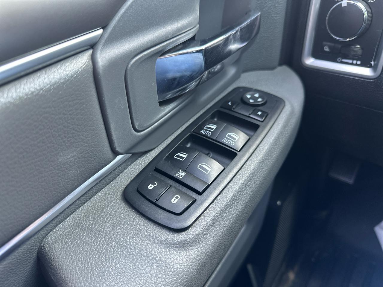 RAM 2500 4WD Crew Cab 149" SLT 2015