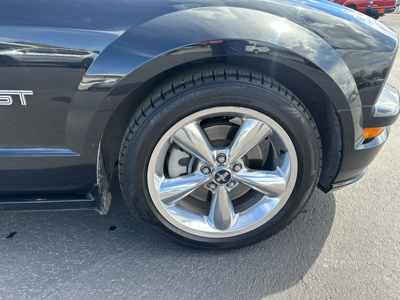 Ford Mustang GT Convertible  2007