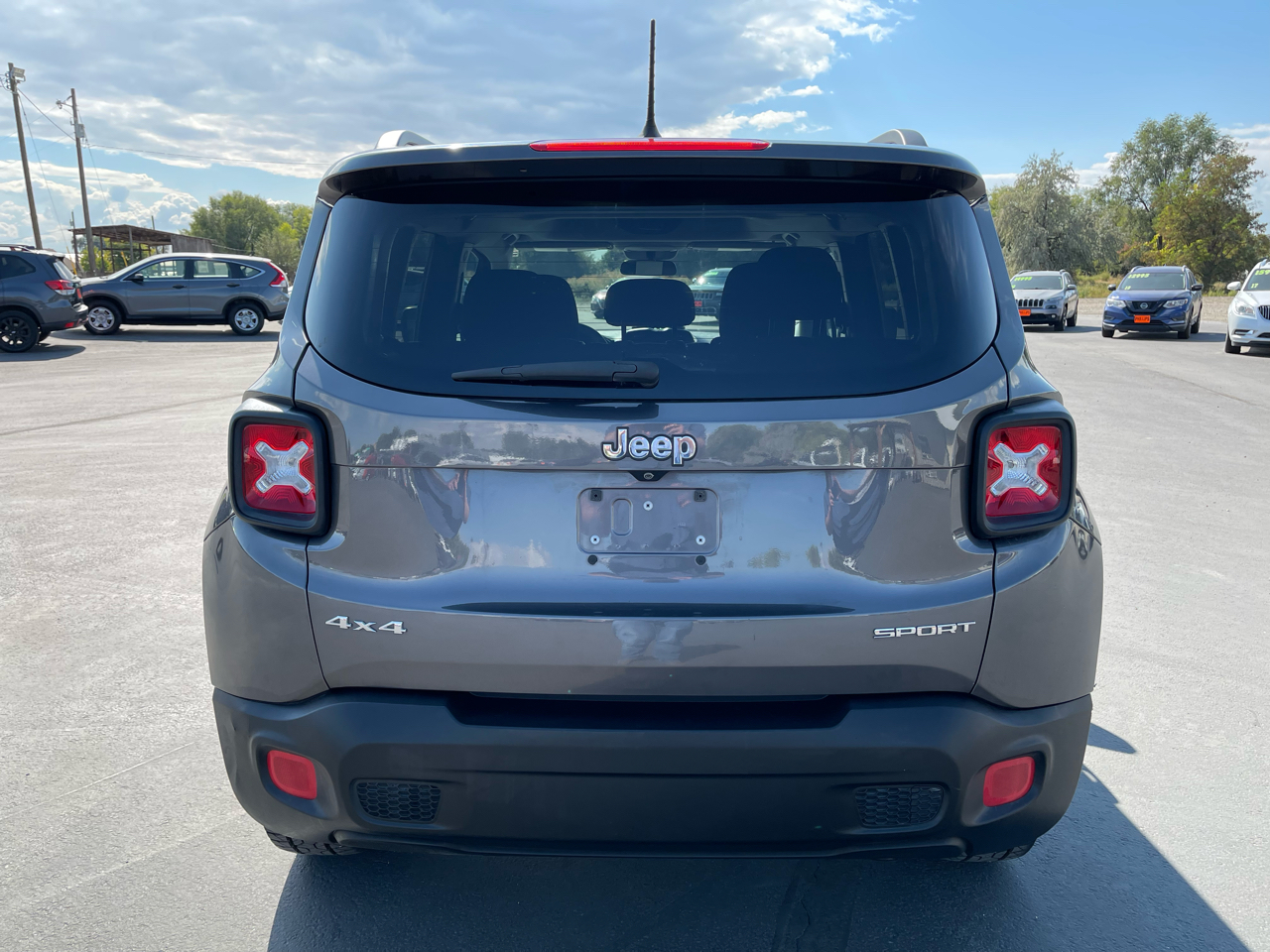 2017 Jeep Renegade Sport photo 4