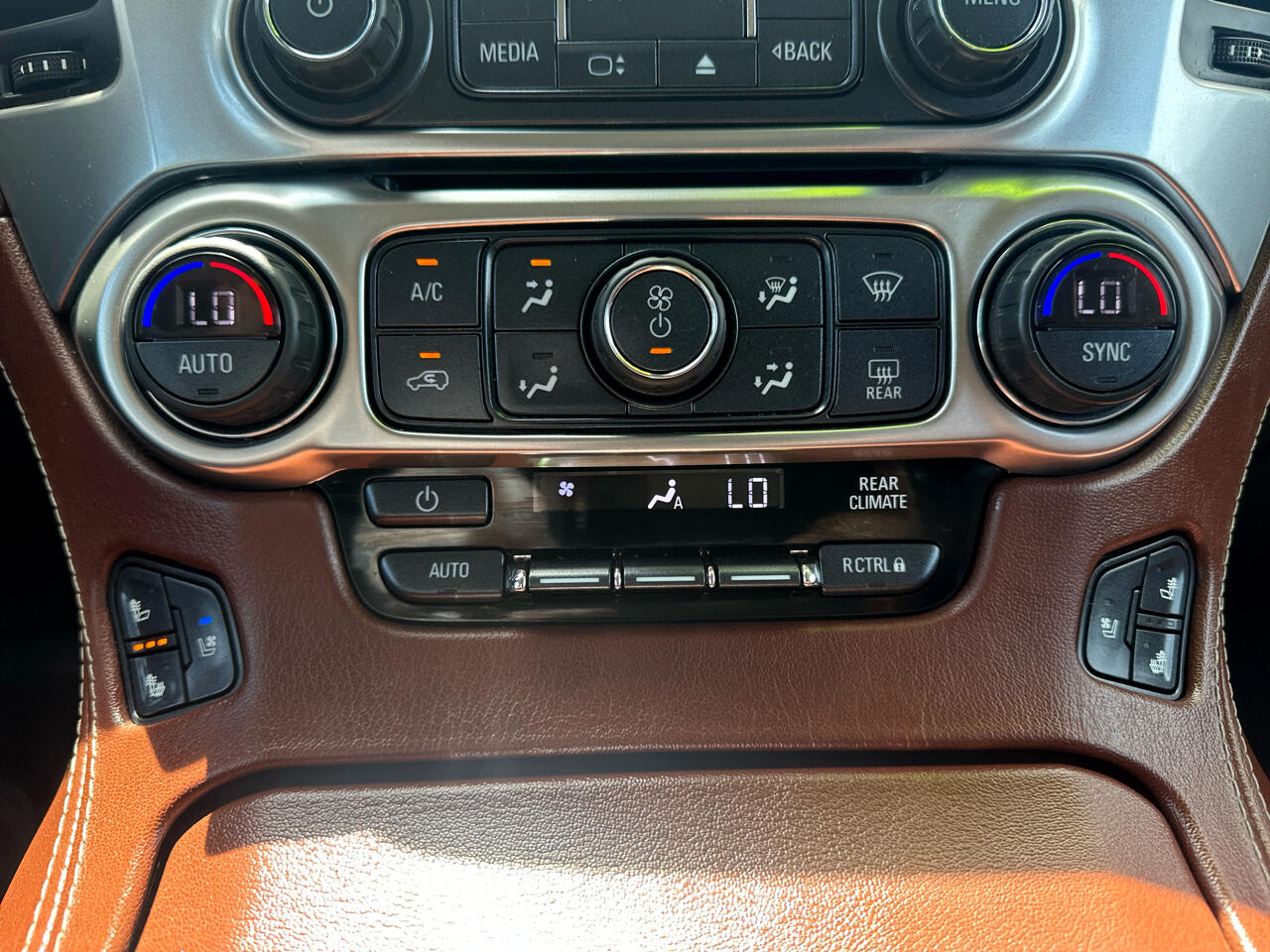 Chevrolet Tahoe 4WD 4dr Premier 2017 Chevrolet Tahoe 4WD 4dr Premier 2017