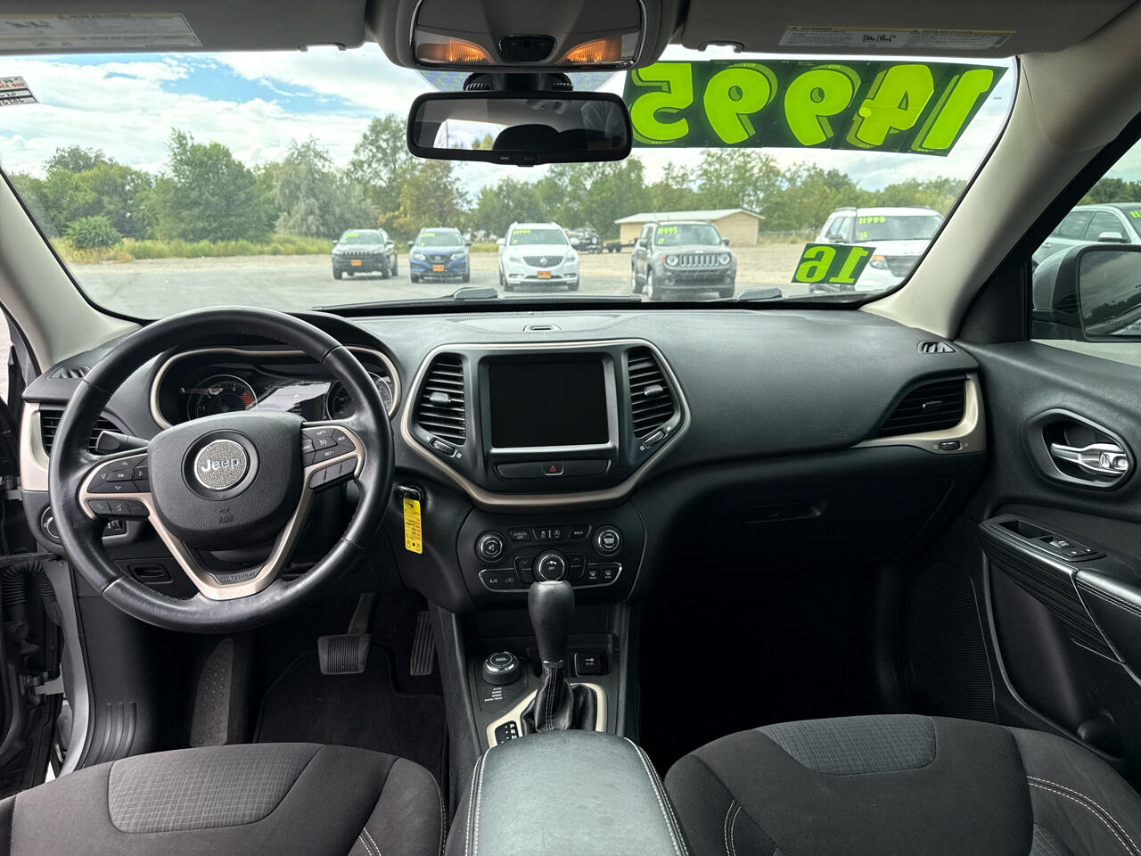 2016 Jeep Cherokee Altitude photo 10