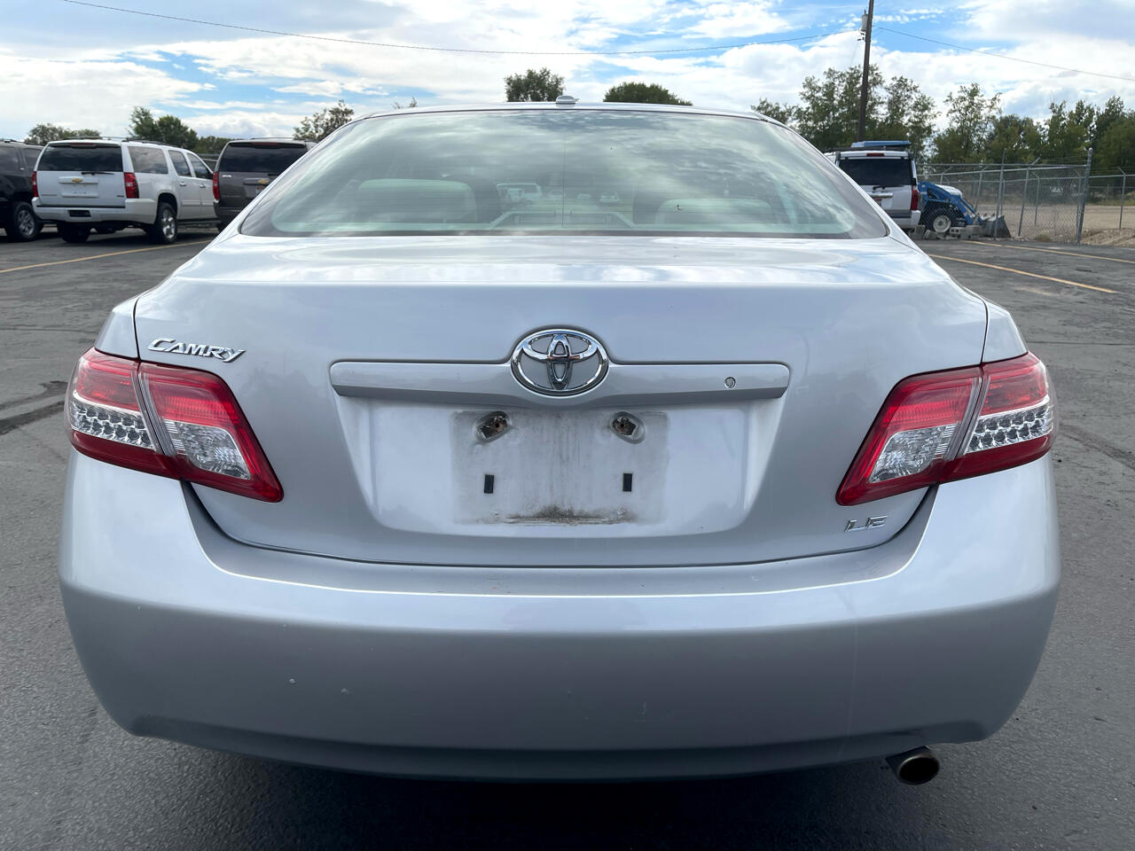 2010 Toyota Camry LE photo 4