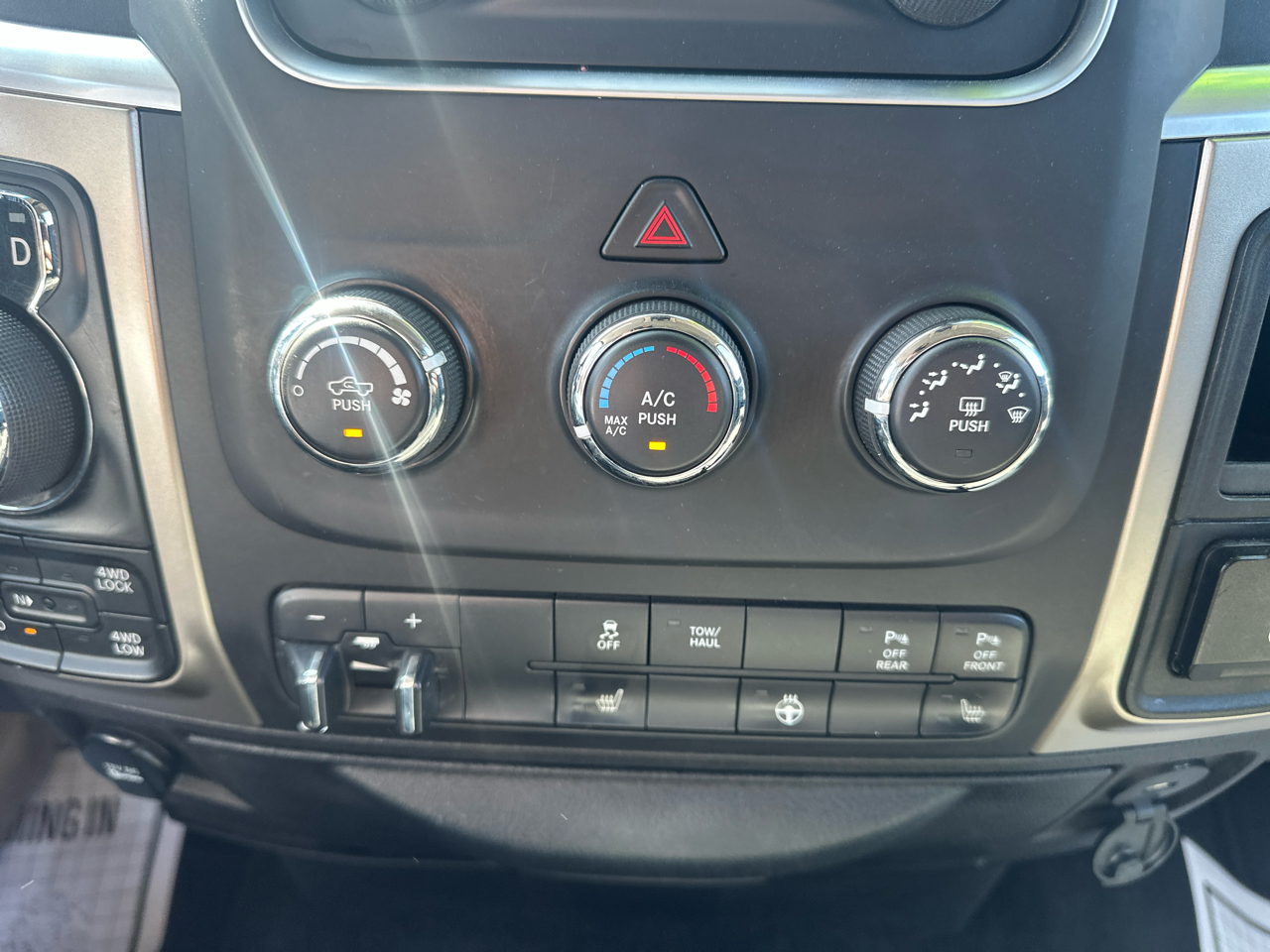2014 Ram 1500 Big Horn photo 17