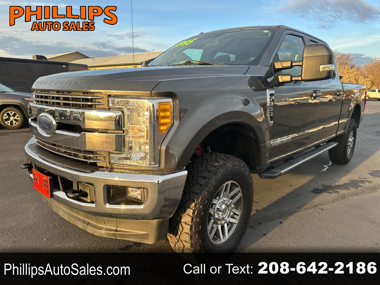 2017 Ford Super Duty F-350 SRW Lariat 4WD Crew Cab 6.75' Box