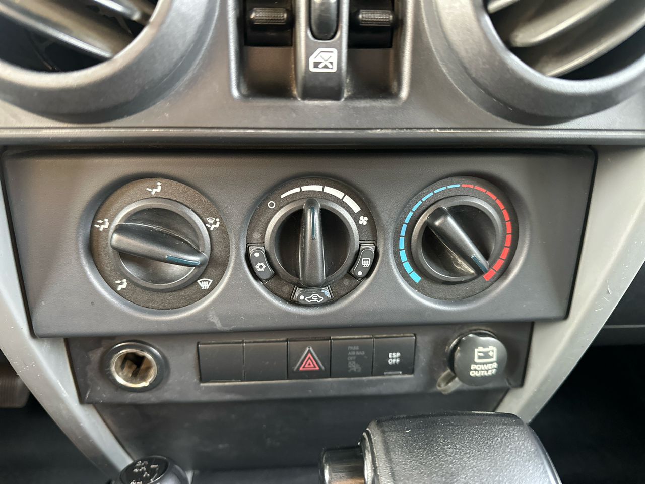 Jeep Wrangler 4WD 4dr Unlimited X 2007