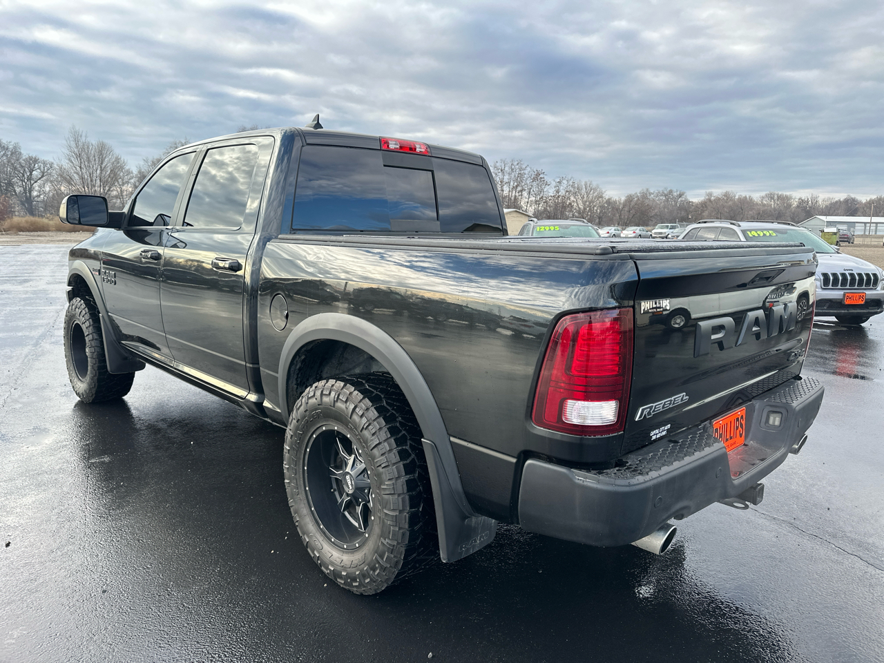 RAM 1500 Rebel 4x4 Crew Cab 5'7" Box 2017