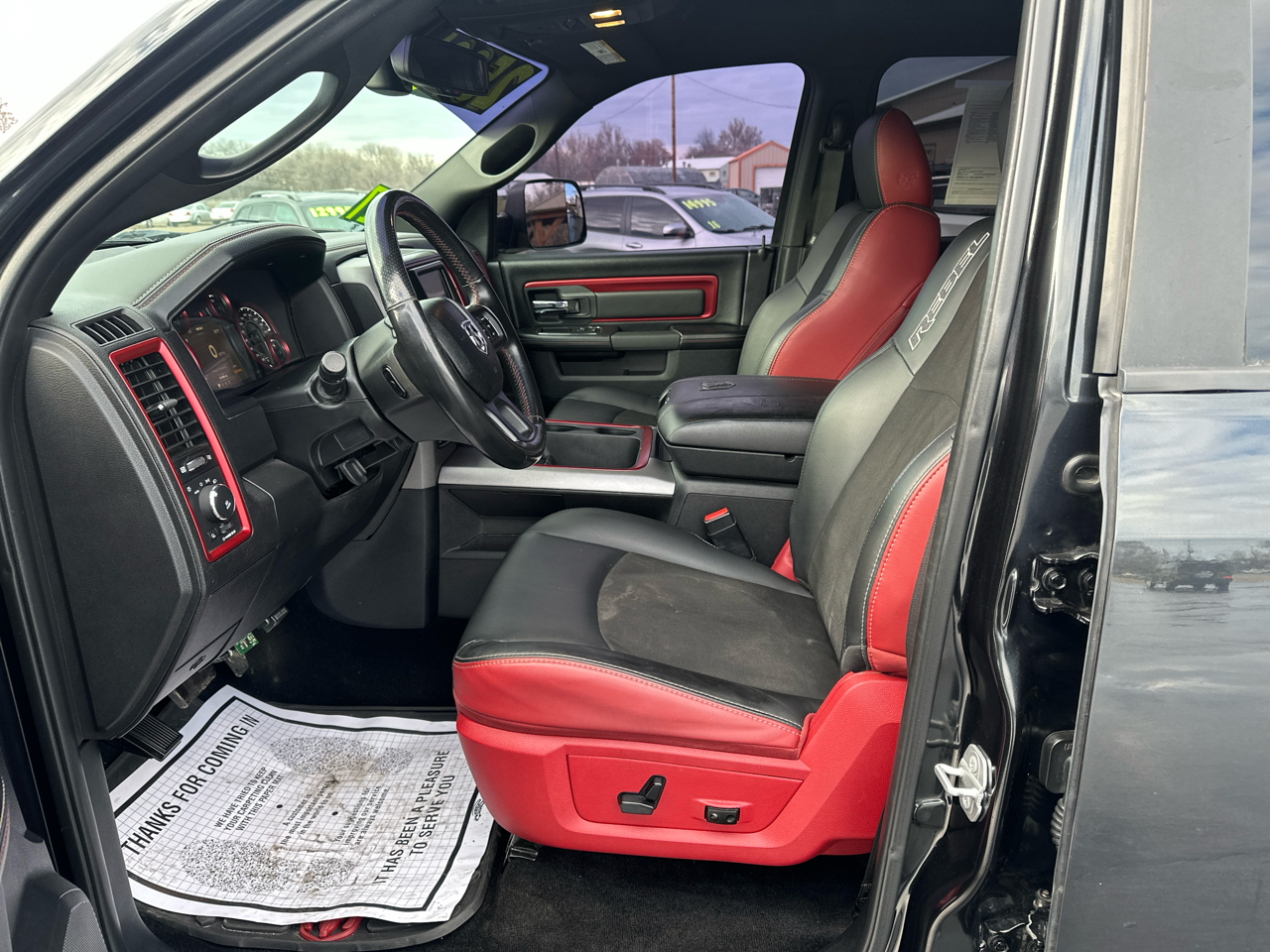 RAM 1500 Rebel 4x4 Crew Cab 5'7" Box 2017