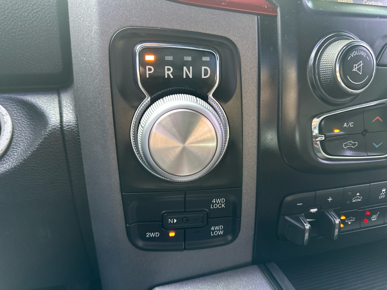 RAM 1500 Rebel 4x4 Crew Cab 5'7" Box 2017