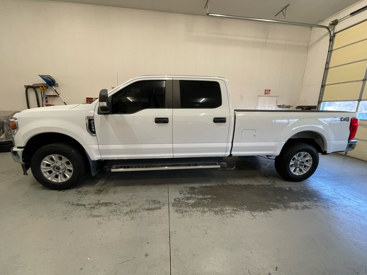 Ford Super Duty F-350 SRW XL 4WD Crew Cab 8' Box 2020