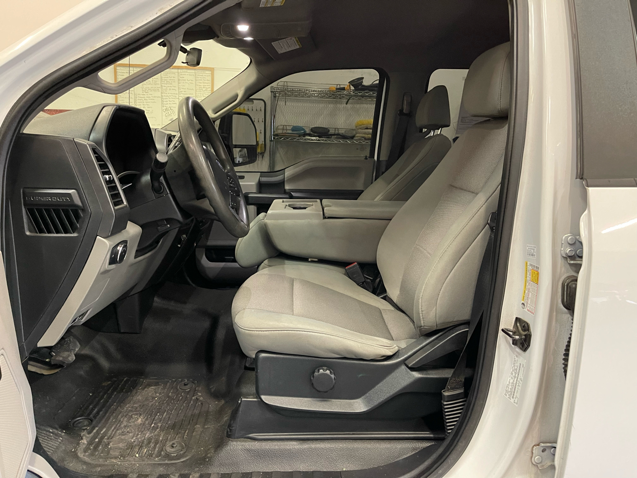 Ford Super Duty F-350 SRW XL 4WD Crew Cab 8' Box 2020