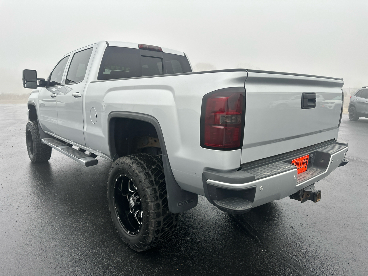 GMC Sierra 2500HD 4WD Crew Cab 153.7" Denali 2015