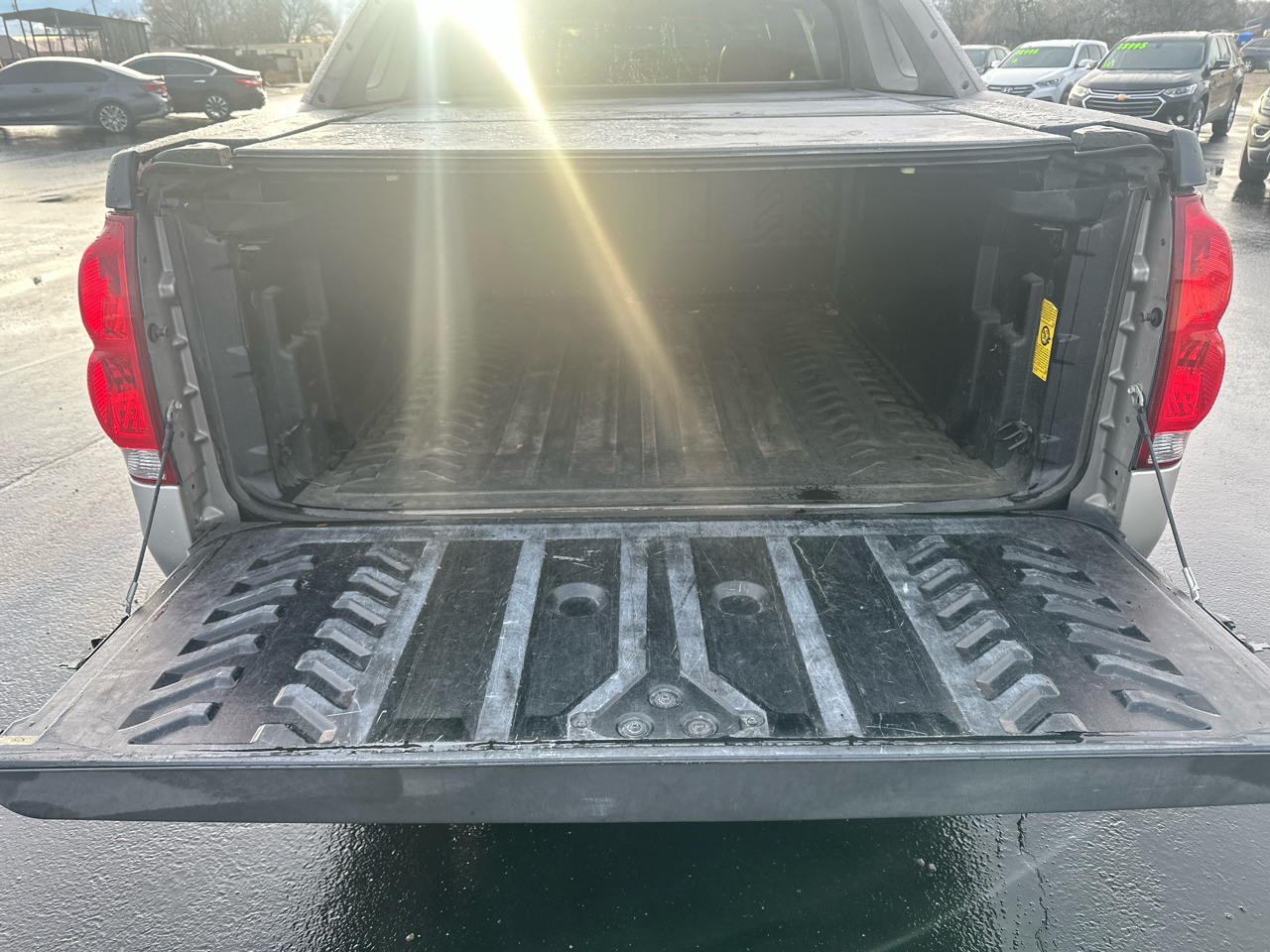 Chevrolet Avalanche 1500 5dr Crew Cab 130" WB 4WD Z71 2005