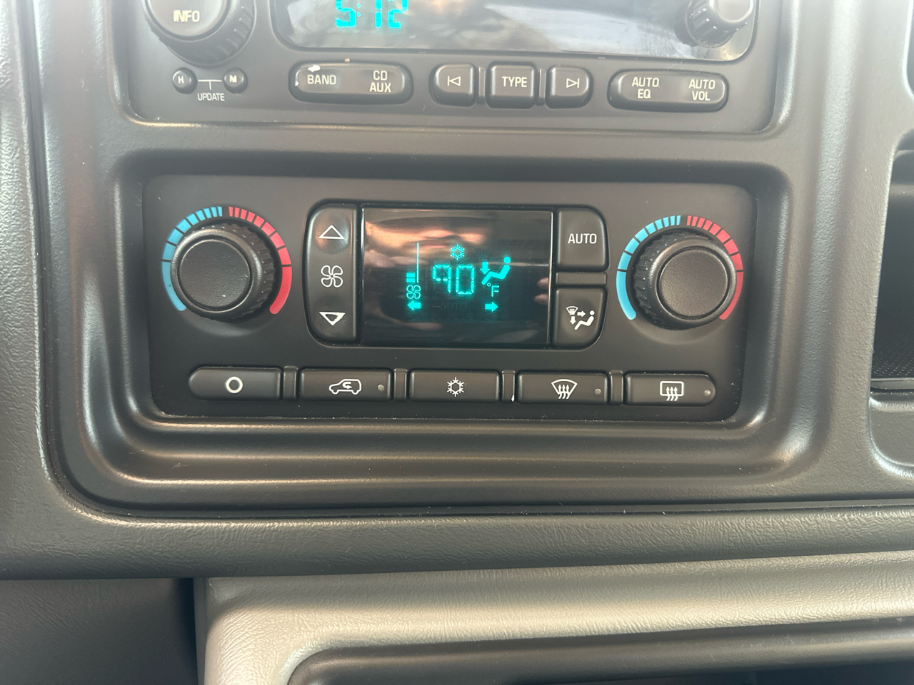 Chevrolet Avalanche 1500 5dr Crew Cab 130" WB 4WD Z71 2005