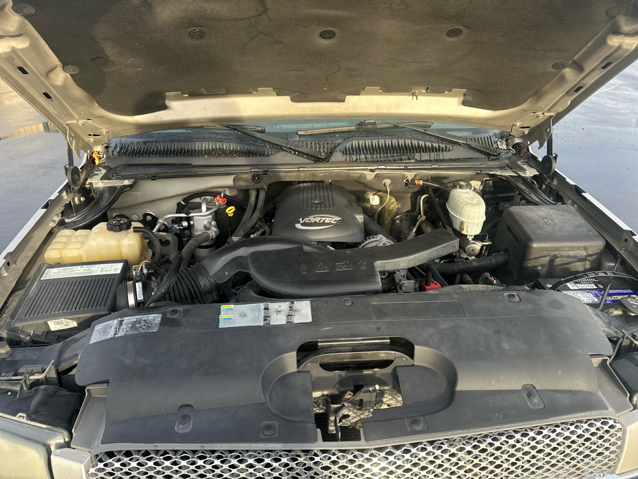 Chevrolet Avalanche 1500 5dr Crew Cab 130" WB 4WD Z71 2005