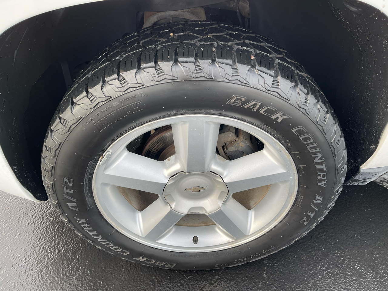 Chevrolet Suburban 4WD 4dr 1500 LT 2012