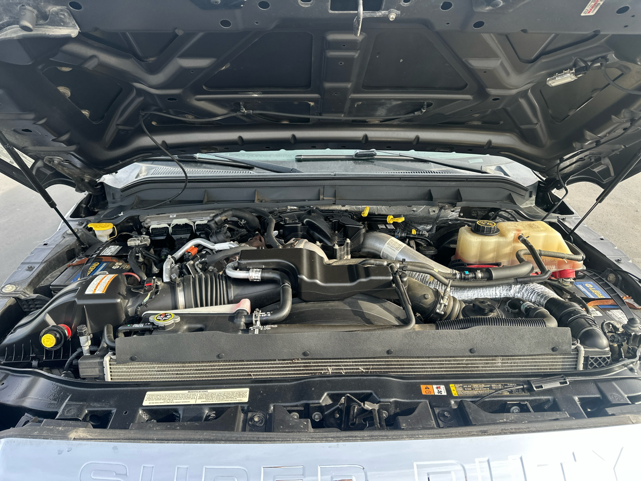 Ford Super Duty F-250 SRW 4WD Crew Cab 156" Lariat 2016