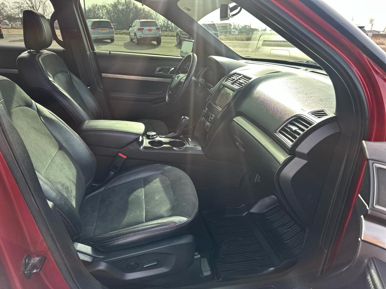 Ford Explorer XLT 4WD 2019