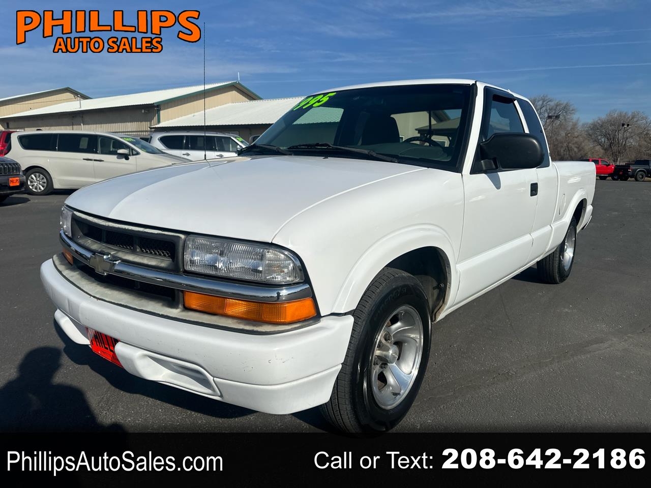 2000 Chevrolet S-10 Ext Cab 123" WB LS