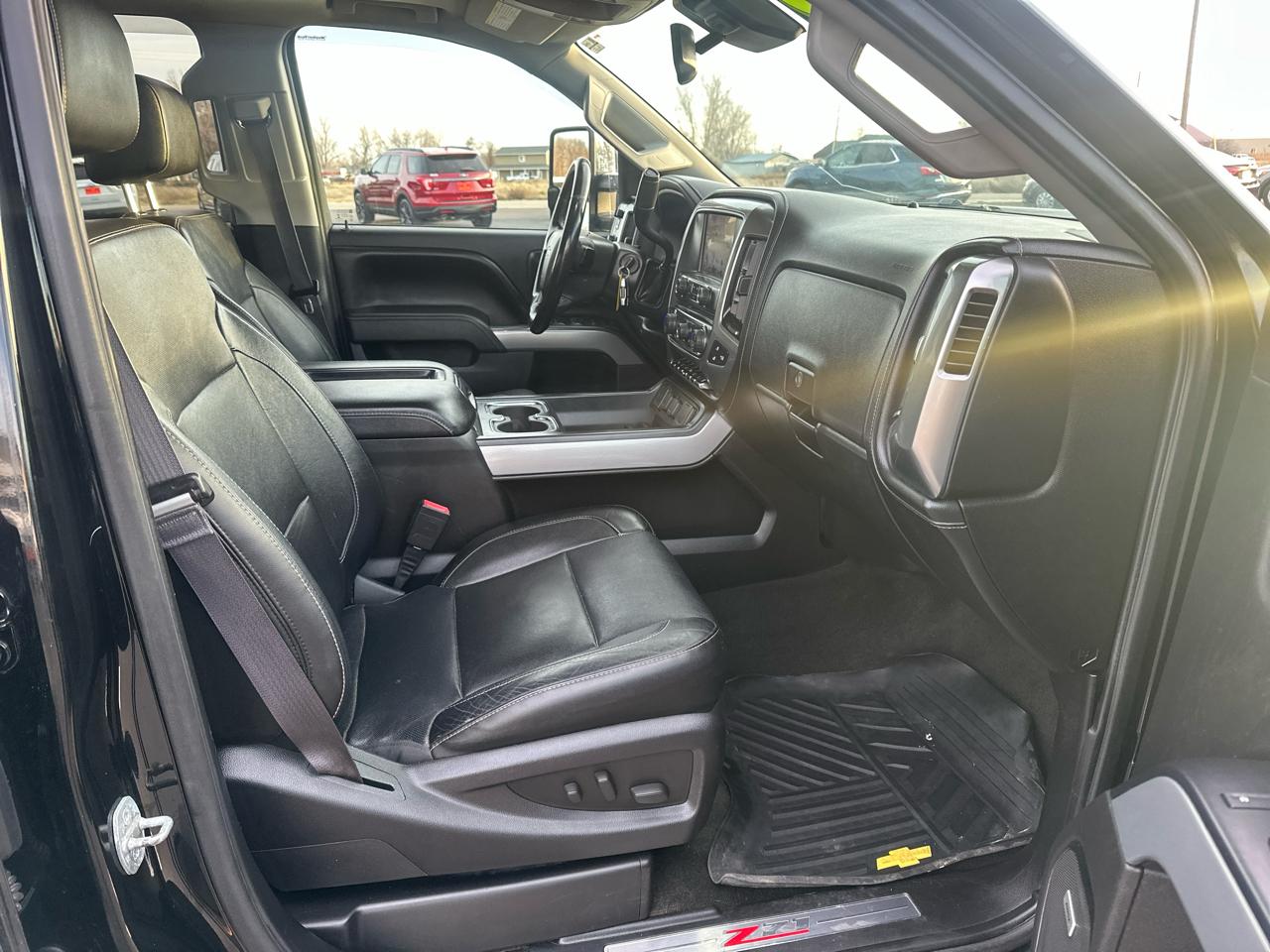 Chevrolet Silverado 2500HD 4WD Crew Cab 153.7" LTZ 2015