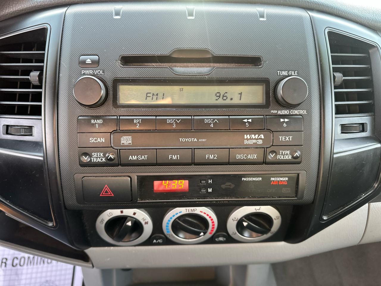 Toyota Tacoma 2WD Reg I4 AT (Natl) 2009