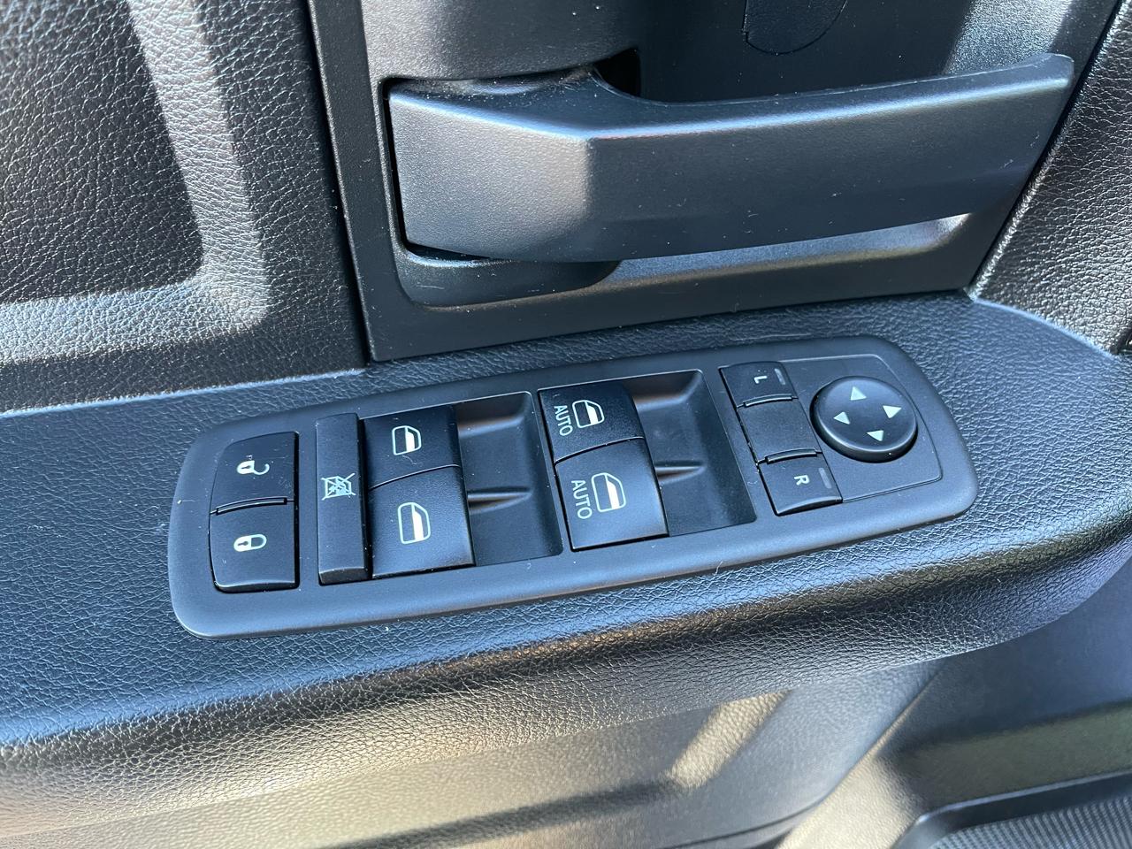 RAM 1500 Classic Tradesman 4x4 Quad Cab 6'4" Box 2019