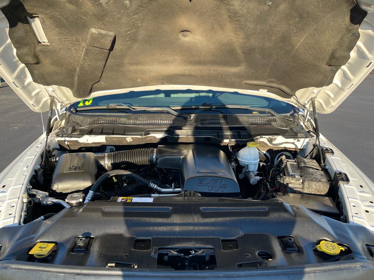 RAM 1500 Classic Tradesman 4x4 Quad Cab 6'4" Box 2019