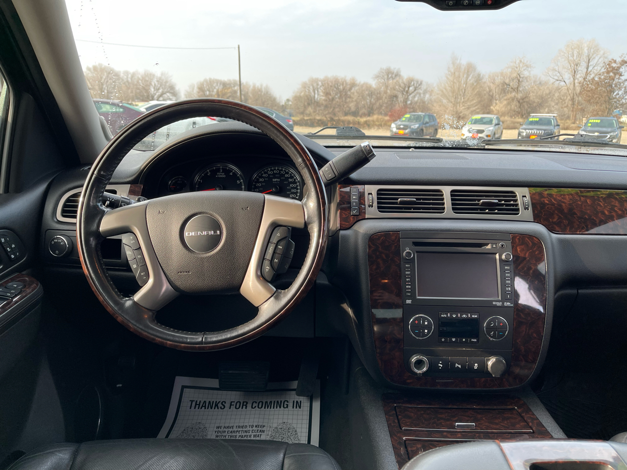 GMC Yukon AWD 4dr 1500 Denali 2012