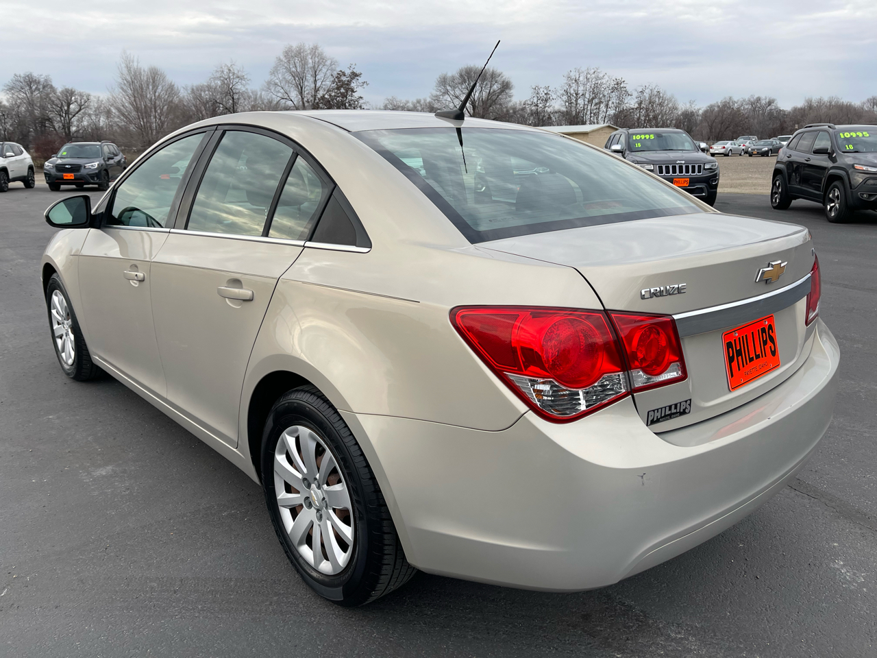 Chevrolet Cruze 4dr Sdn LT w/1LT 2011