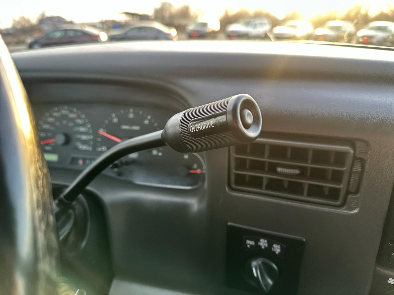 Ford Super Duty F-250 Crew Cab 156" XLT 4WD 2002