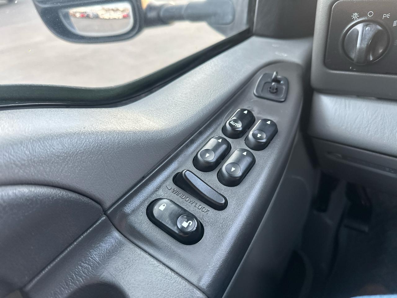 Ford Super Duty F-250 Crew Cab 156" XLT 4WD 2002