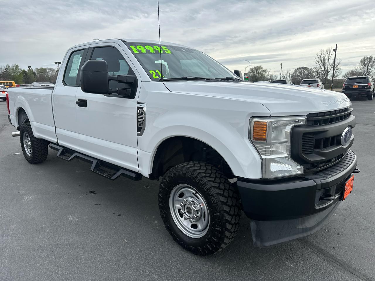 Ford Super Duty F-250 SRW XL 4WD SuperCab 8' Box 2021