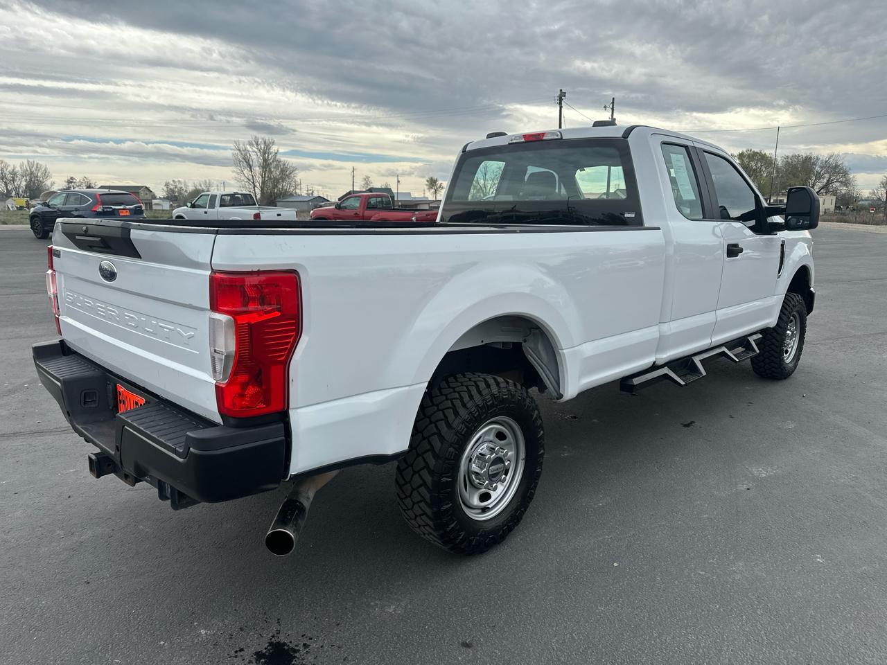 Ford Super Duty F-250 SRW XL 4WD SuperCab 8' Box 2021