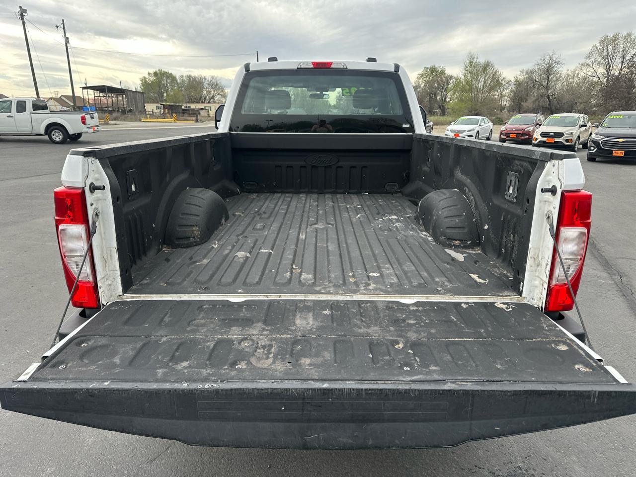 Ford Super Duty F-250 SRW XL 4WD SuperCab 8' Box 2021