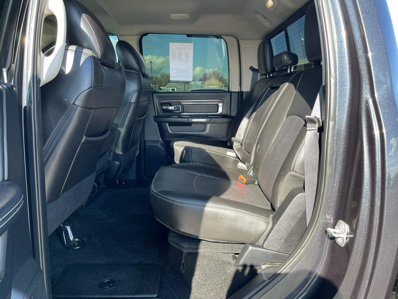 RAM 2500 4WD Crew Cab 169" Laramie 2015