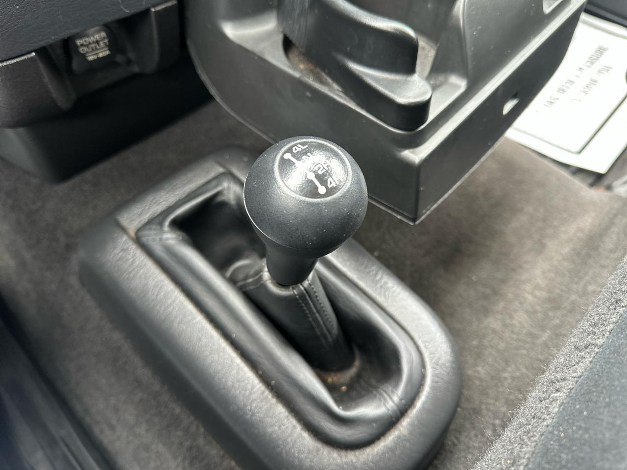 Dodge Ram 2500 4dr Quad Cab 140.5" WB 4WD SLT 2003