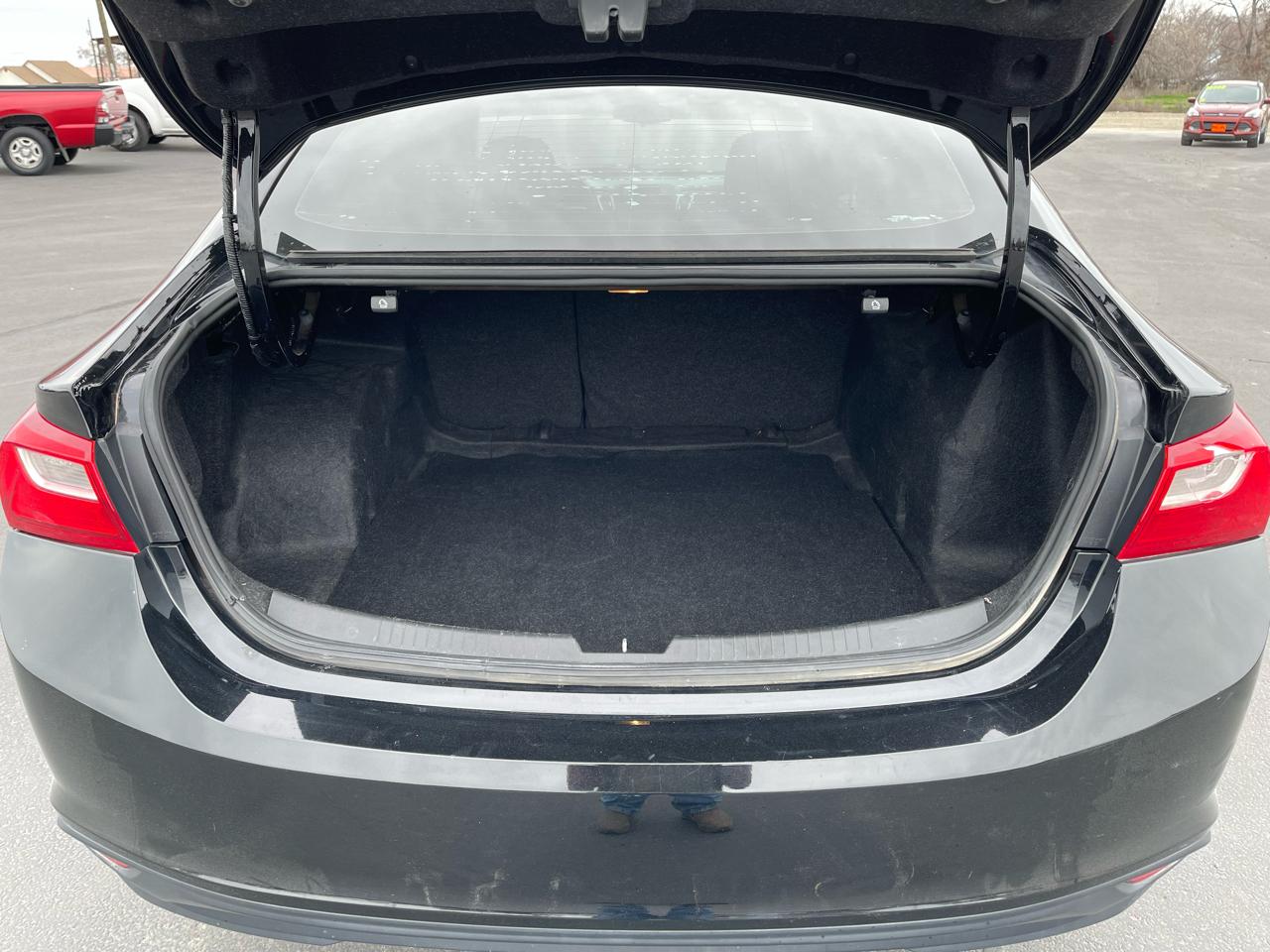 Chevrolet Malibu 4dr Sdn LS w/1LS 2021