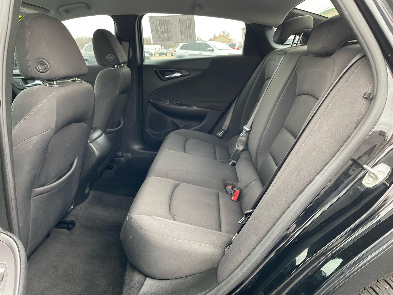 Chevrolet Malibu 4dr Sdn LS w/1LS 2021