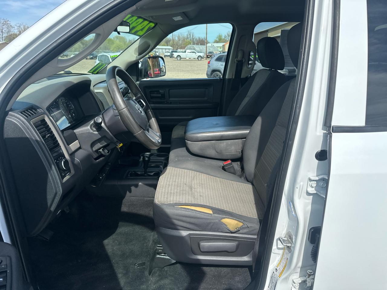 RAM 2500 4WD Crew Cab 169" ST 2011