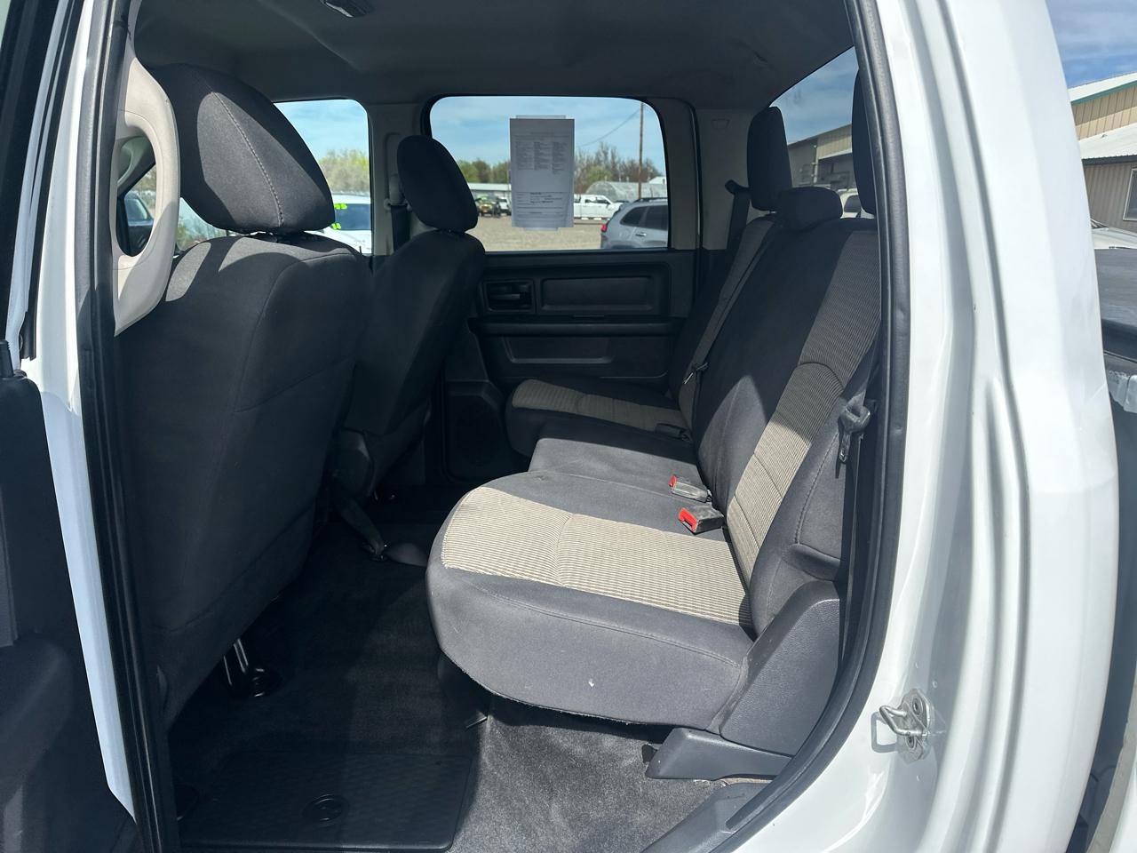 RAM 2500 4WD Crew Cab 169" ST 2011