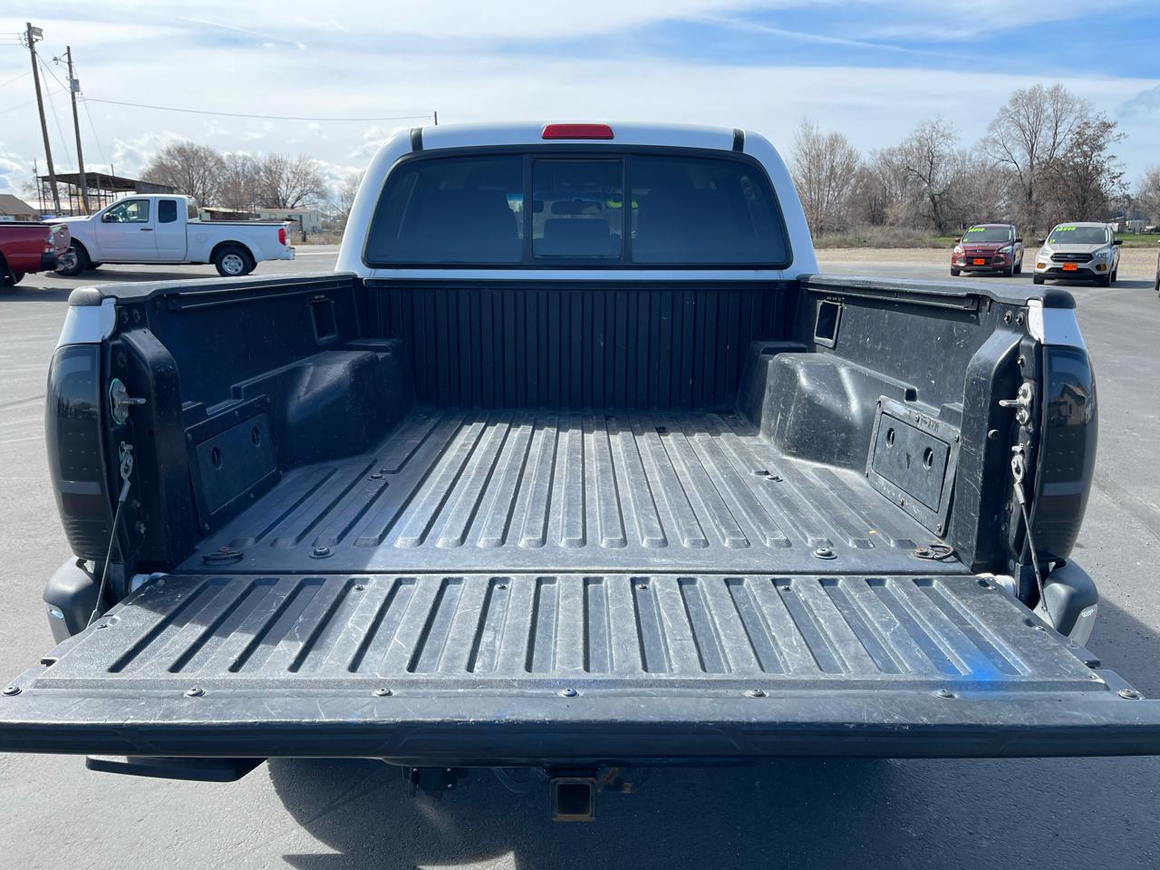 Toyota Tacoma Double 128" Auto 4WD (Natl) 2006