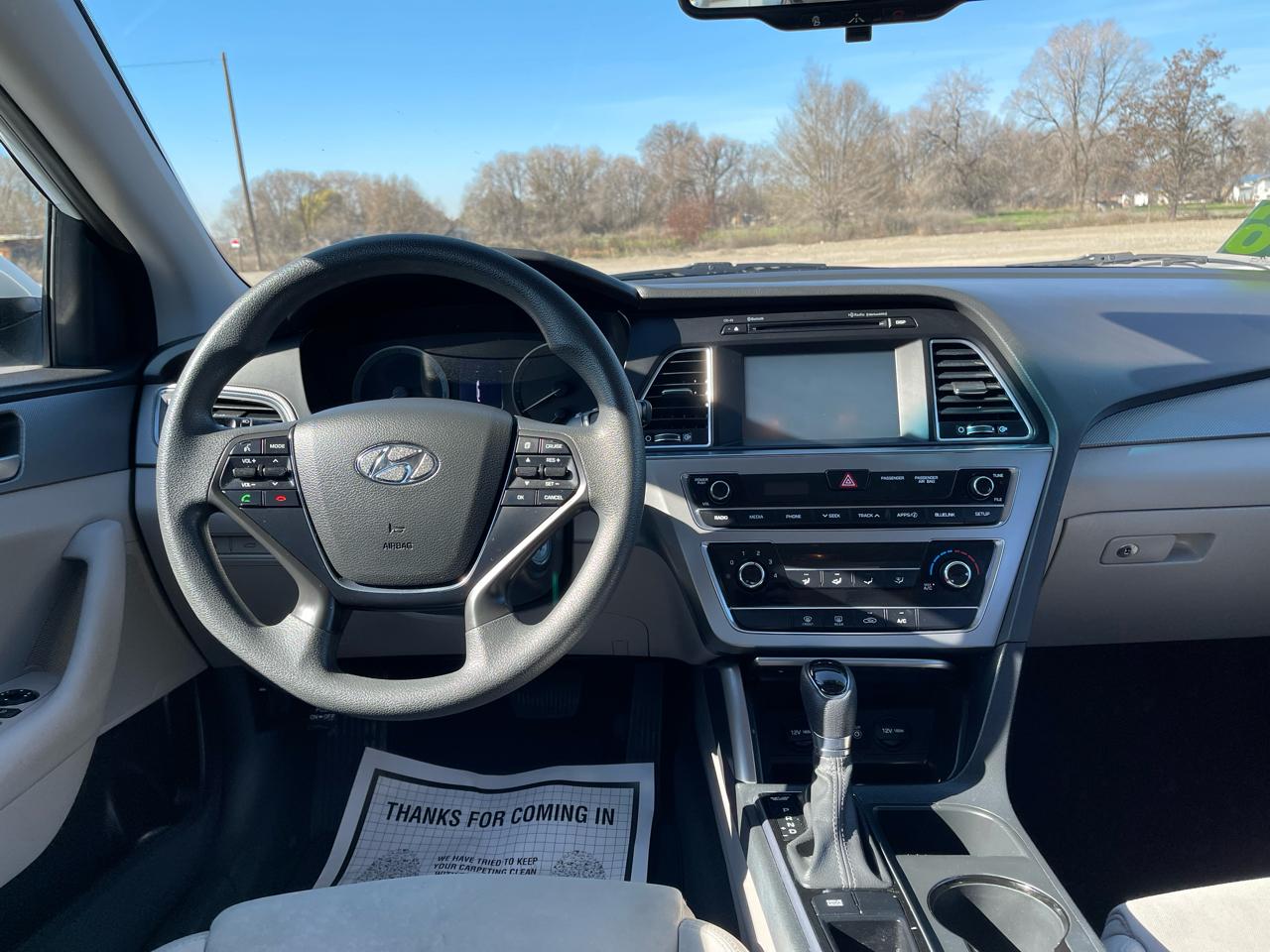 Hyundai Sonata 4dr Sdn 2.4L SE 2016