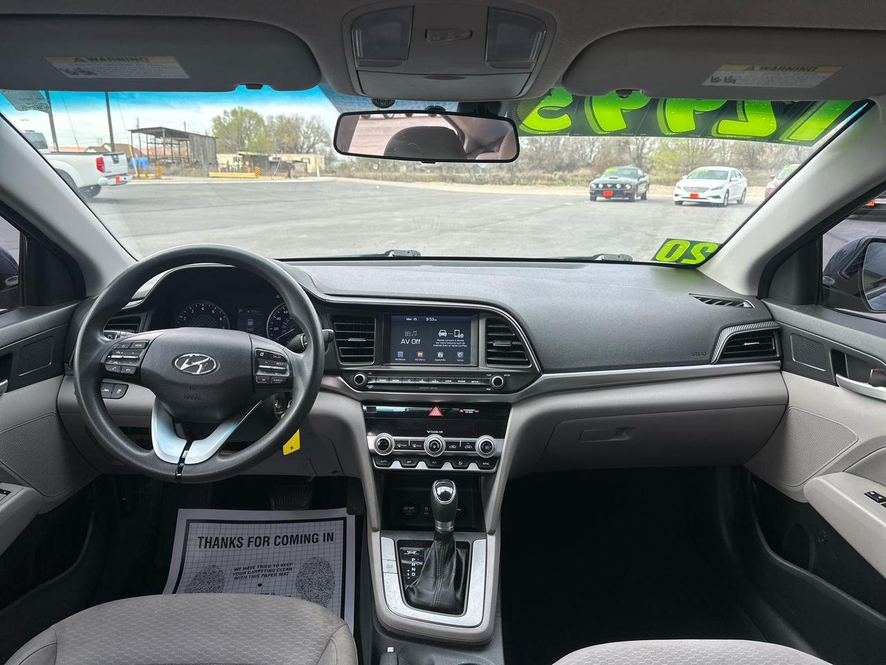 Hyundai Elantra SEL IVT 2020