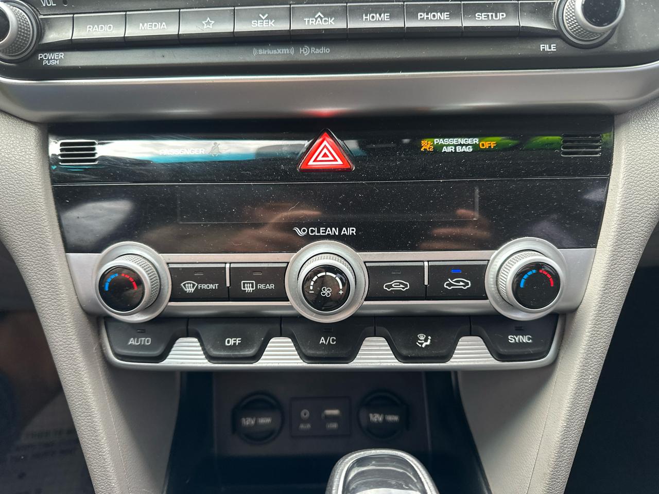 Hyundai Elantra SEL IVT 2020
