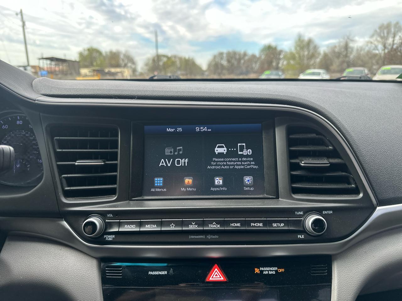 Hyundai Elantra SEL IVT 2020