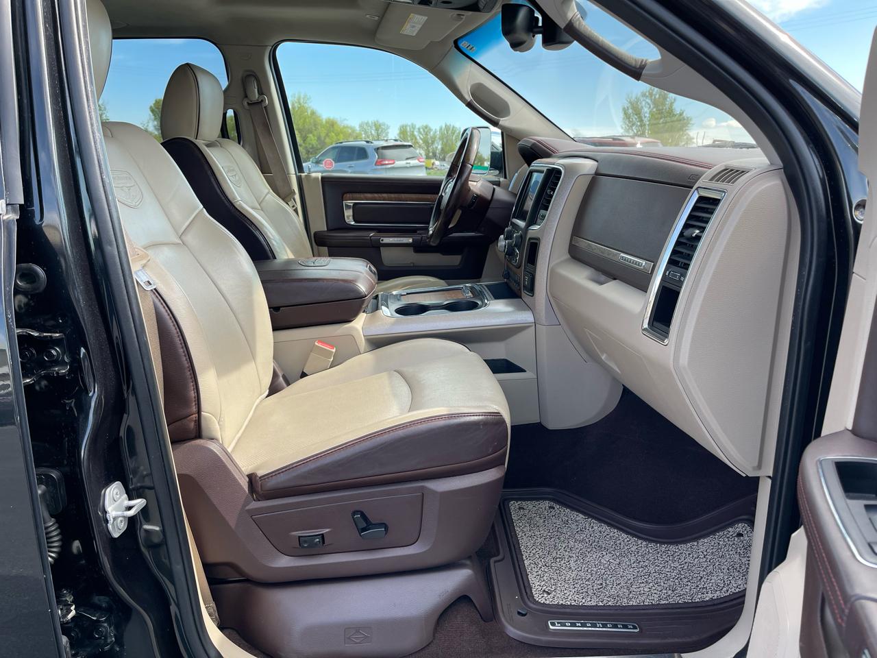 RAM 1500 Longhorn 4x4 Crew Cab 6'4" Box *Ltd Avail* 2018