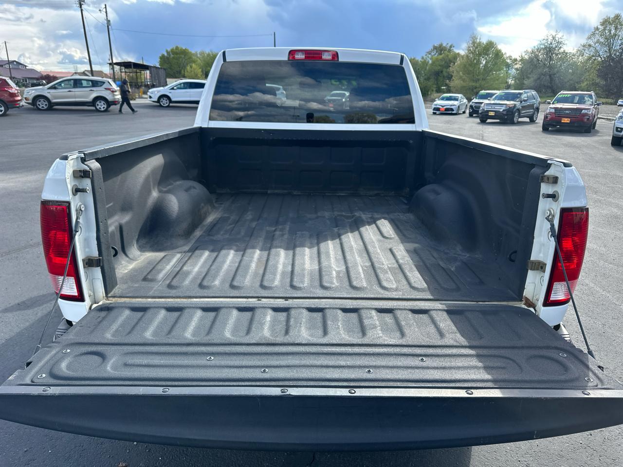 RAM 1500 Tradesman 4x4 Quad Cab 6'4" Box 2018