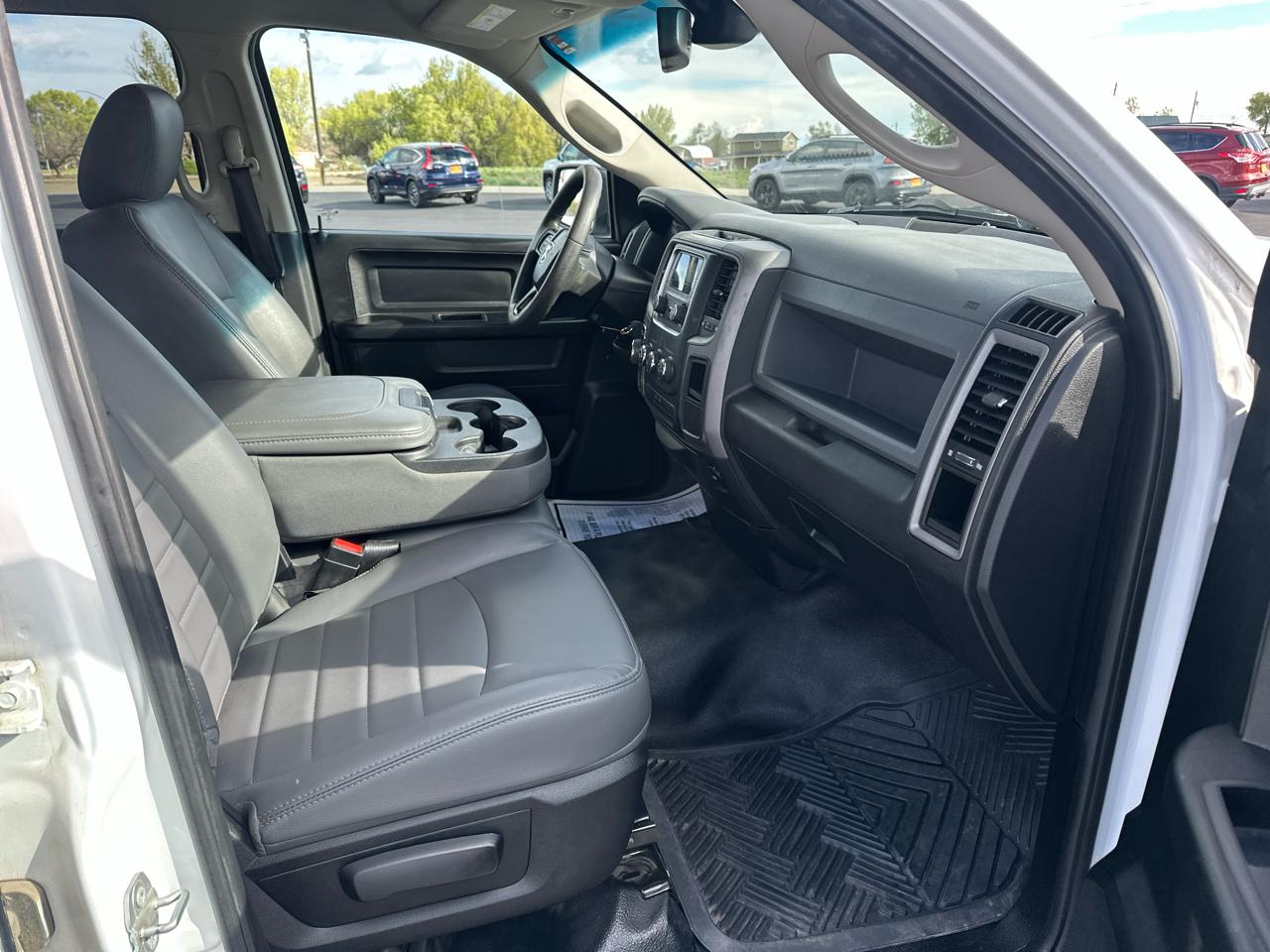 RAM 1500 Tradesman 4x4 Quad Cab 6'4" Box 2018